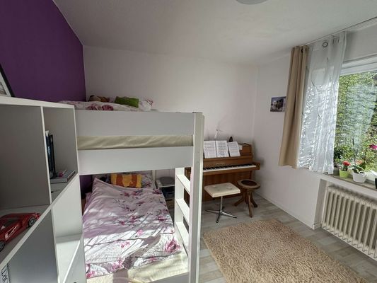 Kinderzimmer EG