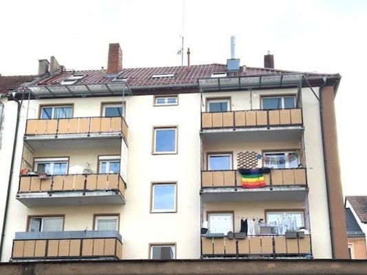 Rückseite mit Balkon