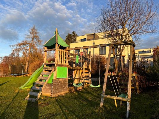 Spielplatz im eigenen Garten