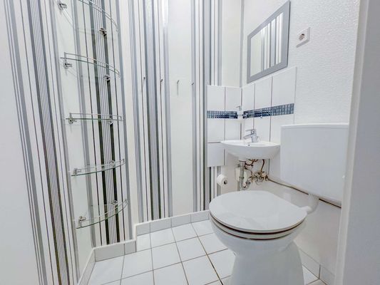 separate Toilette